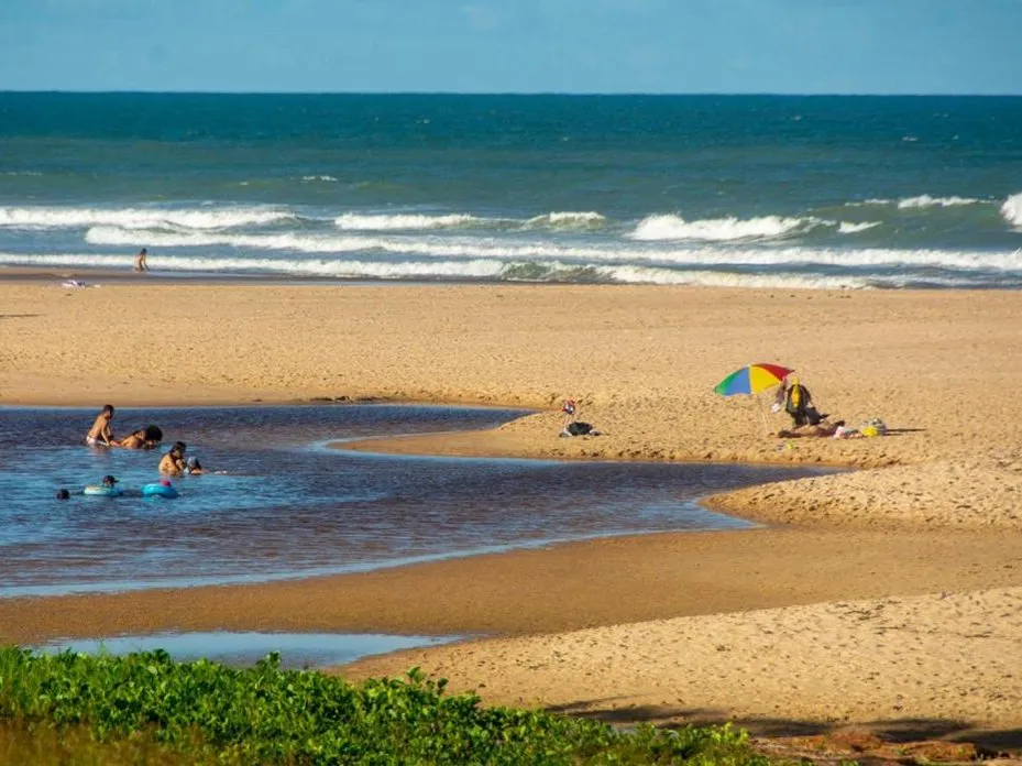 Praia e ondas